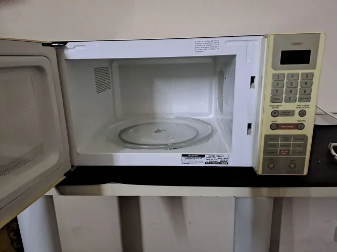 Micro-ondas electrolux 32 L branco 110V