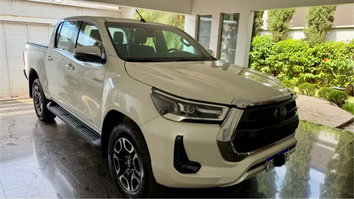 Toyota Hilux CD SRX 4X4 2.8 TDI 16V Diesel Aut. 2022