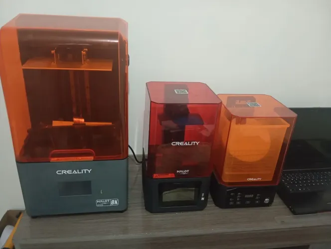 2 Impressora e 1 lavadora de resina 3D creality