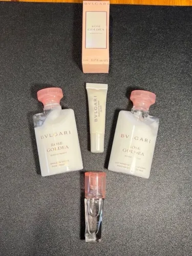 kit bvlgari rose goldea blossom delight miniaturas 4 peças 100% original 