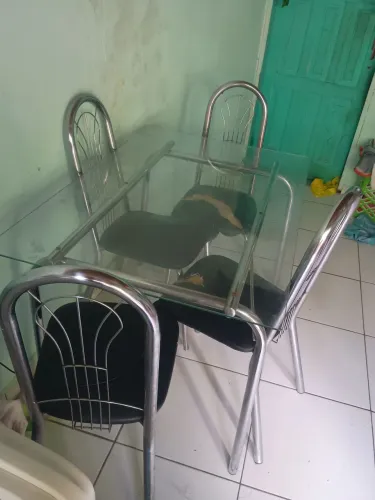 Mesa de jantar de vídeo 4 cadeiras