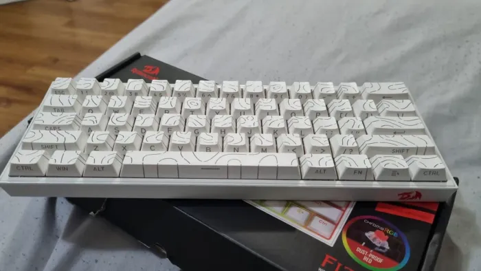 Redragon fizz RGB switch vermelho