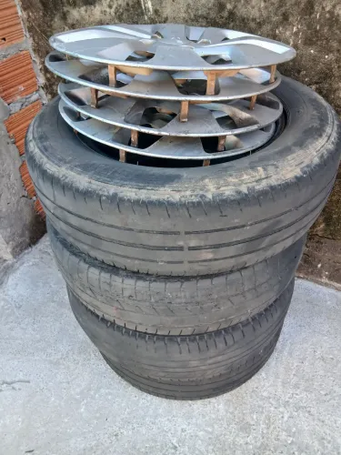 vendo 4 pneus 1757014