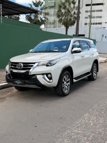 Toyota Hilux SW4 SRX 4X4 2.8 TDI 16V Dies. Aut. 2017