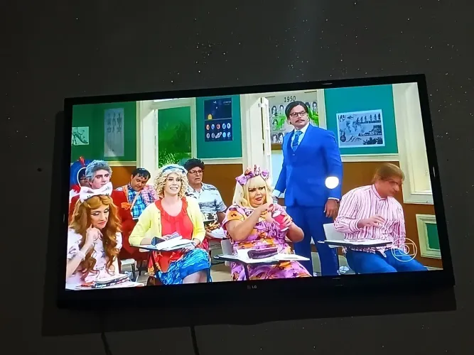 Televisao barato para ir logo 50 polegadas