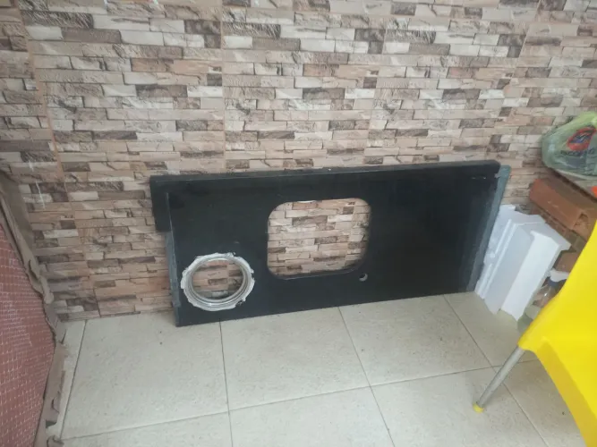 Vendo essa pia gourmet com abertura para lixeira imbutida
