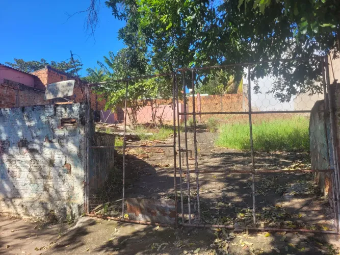 Terreno bem localizado na zona leste