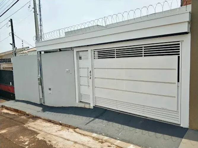 Casa em Bairro Canaã - Marília
