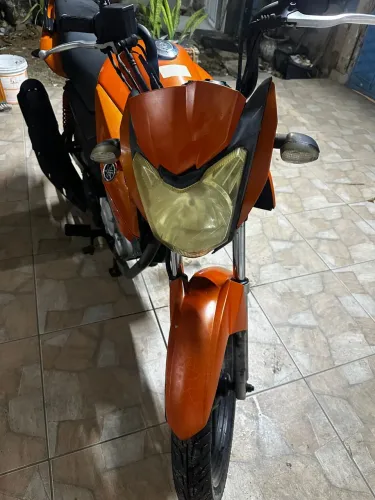 VENDO Yamaha Fazer 150 - Ano 2015