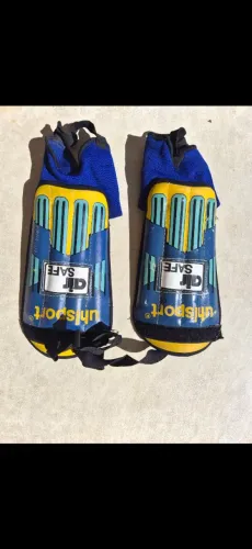 2 Caneleiras Uhlsport, Air Safe