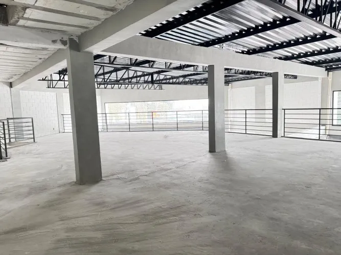 Loja na Avenida Senador Vergueiro, 3475 - Loja 02 270 m²