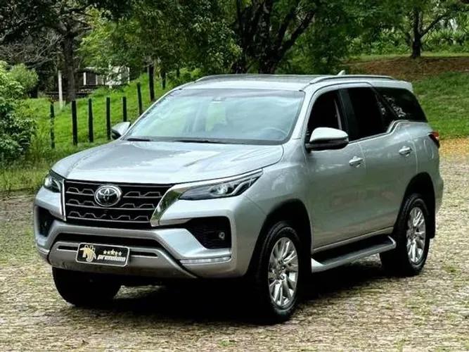Toyota Hilux SW4 SRV D4-d 4X4 3.0 TDI Dies. AUT 2022