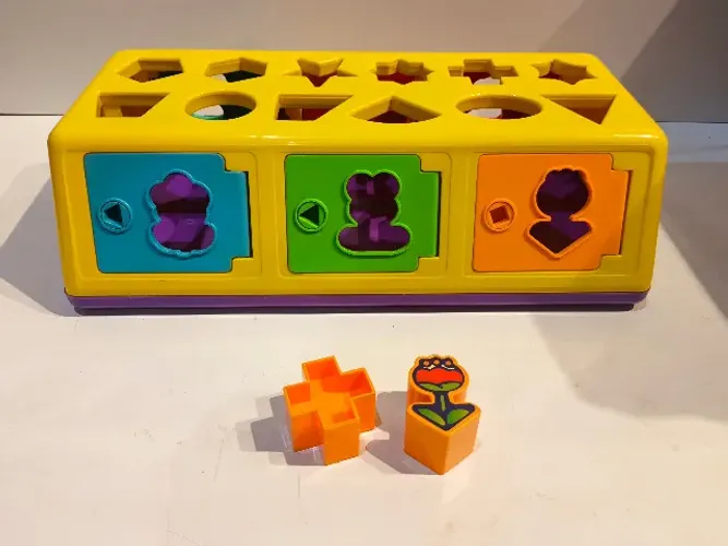 BRINQUEDO EDUCATIVO Caixa Encaixa da marca Estrela USADO