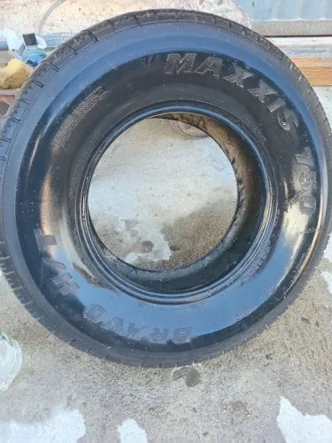 Pneu s10 265/70/15 *112S