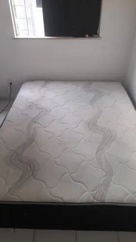 Vendo cama de casal
