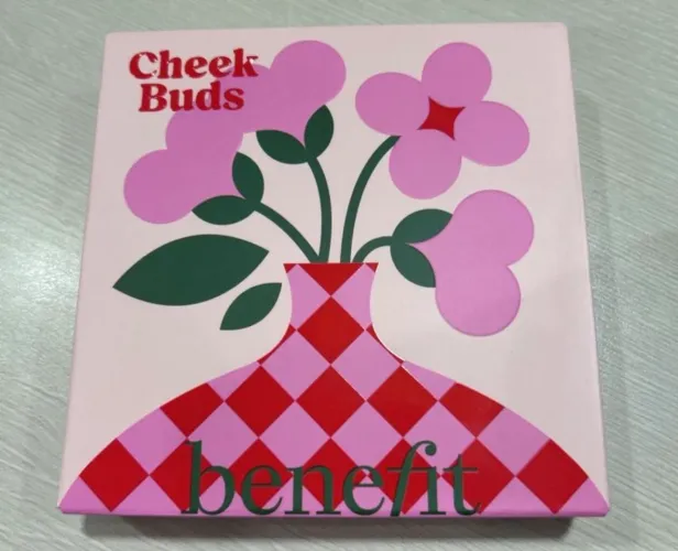 paleta benefit cheek buds