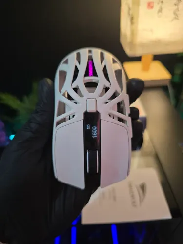 Mouse Gamer Sem Fio SMAILWOLF RS8 RGB 3 Modos - Leve PAW3311 10K DPI + 1KHz