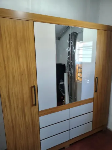 GUARDA ROUPA DE CASAL GRANDEEEE 6 PORTAS E 6 GAVETAS COM MONTAGEM NA HORA DA ENTREGA 