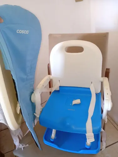 Cadeirinha de alimentação
