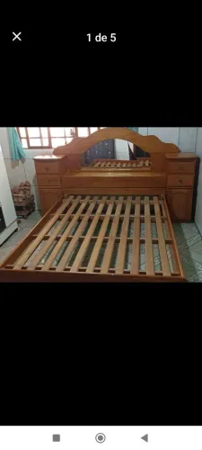 Cama com penteadeira