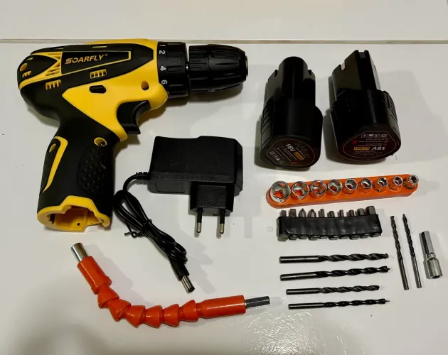 Furadeira/Parafusadeira Sem Fio 18V + 2 Baterias + Kit Completo