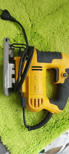 Serra Tico Tico Dewalt DWE300 220v..