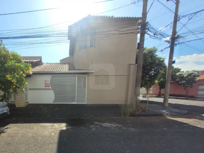 Casa para Locação e Venda no Bairro Presidente Roosevelt