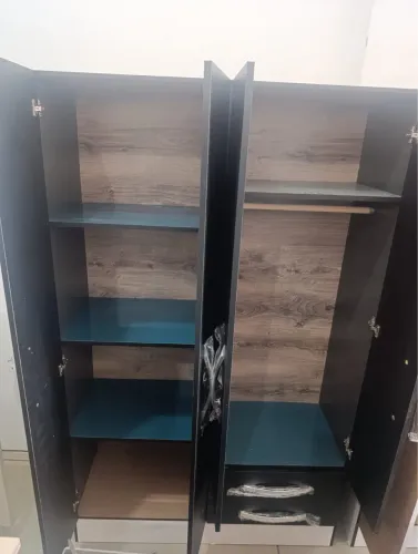 Guarda roupa 4 portas