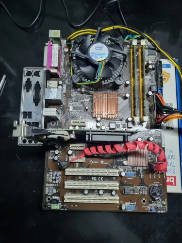 Kit Placa Mãe/CPU/Memórias/Placa de Vídeo 