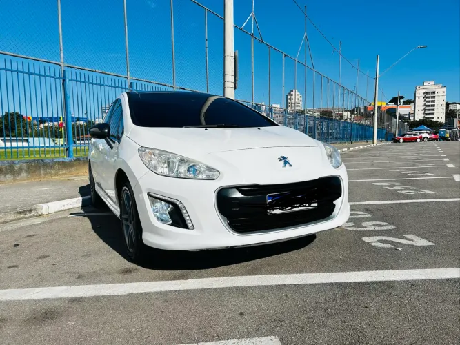 Peugeot 308 Feline/griffe 1.6 Turbo 16V 5P Aut. 2013