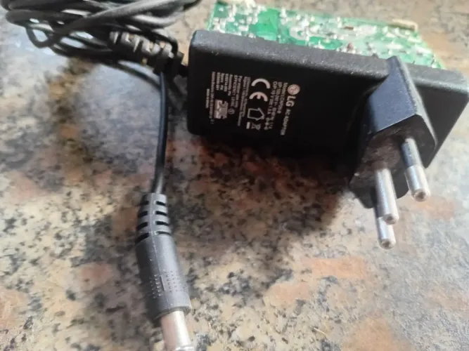 Computado e monitor antigo