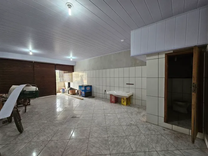 Loja ampla, 70m². Guaratiba, Reta da Pedra