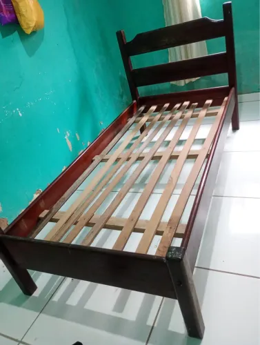Cama madeira solteiro