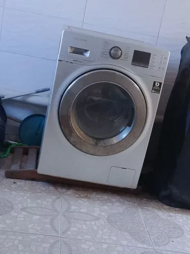 Lava e seca LG