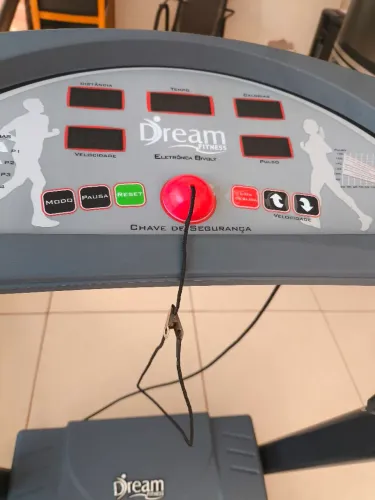 ESTEIRA ELÉTRICA DREAM FITNESS DR 2110