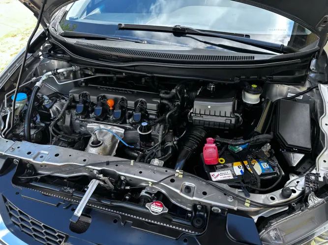 Honda Civic Sedan LXS 1.8/1.8 Flex 16V Aut. 4P 2013