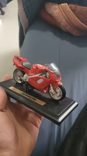 Miniatura de moto Honda NR