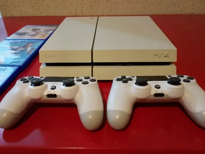Playstation 4 Glacier Branco + 2 Controles + 3 Jogos REVISADO