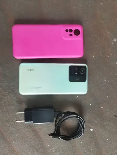 Note 12 s estado de novo todo original 256 GB 8 de ram não entrego tá no aero rancho