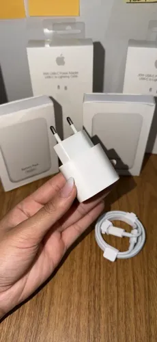 Carregador IPhone 20W USB-C com Cabo Lightning