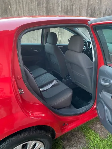 Fiat Punto Essence 1.6 Flex 16V 5P 2015