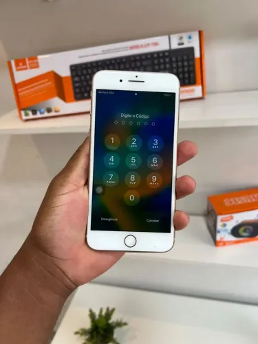 8 PLUS 64GB