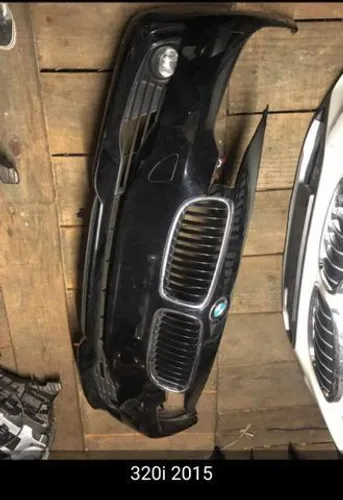 Parachoque dianteiro BMW 320i 15 completo