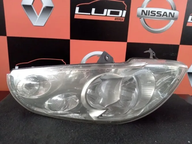 Farol de renault master 2014 a 2019 original lado direito..