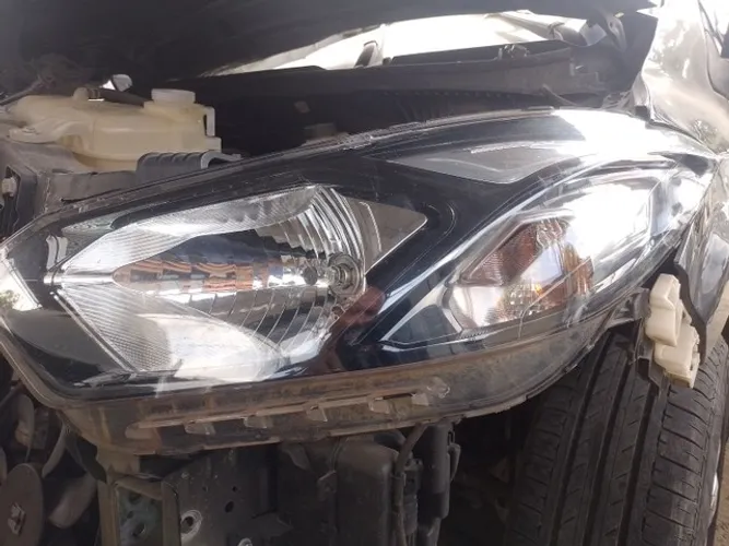 Farol gm Onix / prisma LTZ 2017