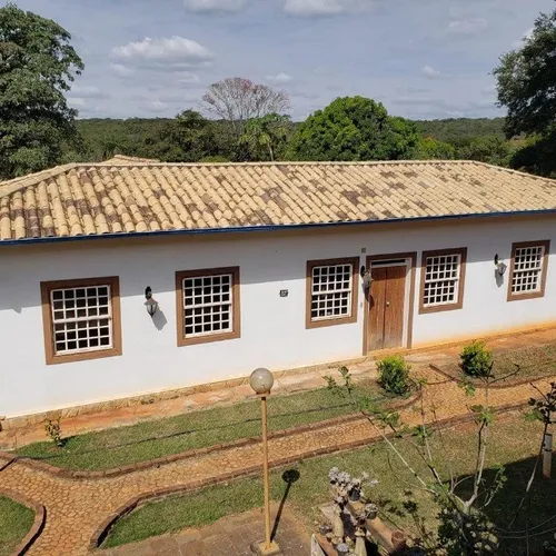 Sitio de 82 mil metros, ideal para pousadas, eventos!Jaboticatubas)Temos varias opções).
