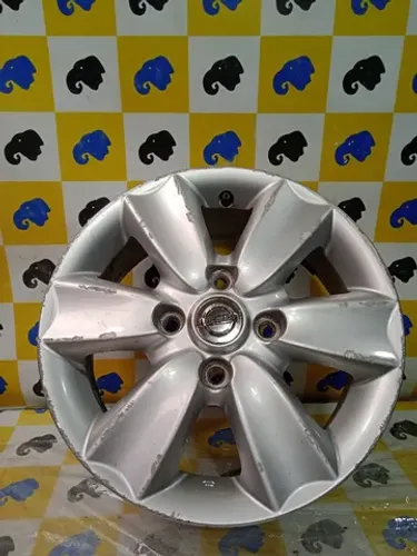 Roda Aro 16 Nissan Livina Para Reformar 