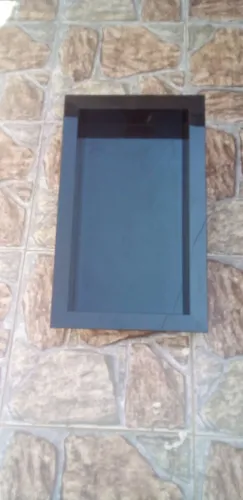 NICHO DE PORCELANATO PRETO.