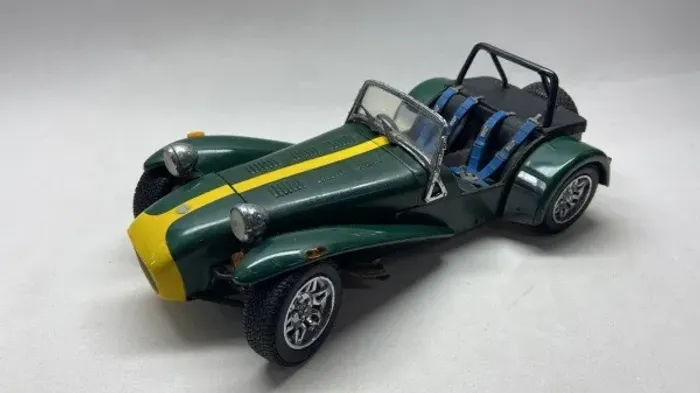 Miniatura Caterham Super Seven Kyosho 1/18