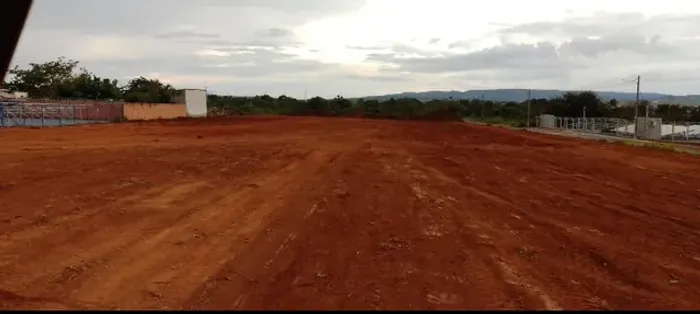 Lote no Setor Lagoa Quente medindo 1.000 metros